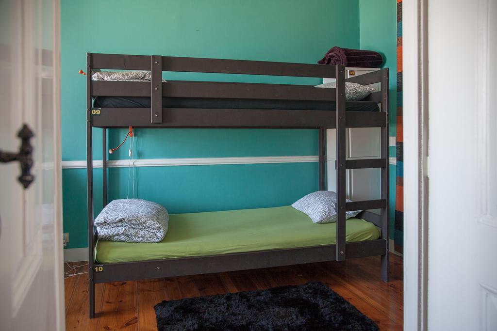 Hostel Graca 28 Lisbon Room photo
